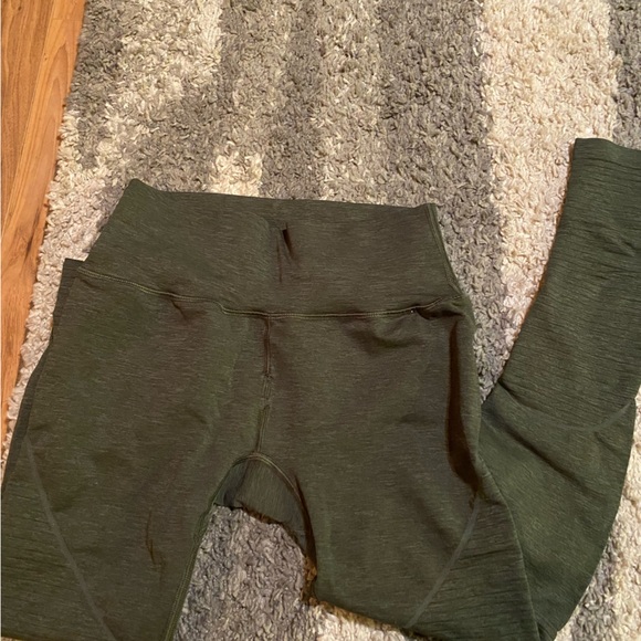 Alphalete Leggings (M) - Picture 5 of 6